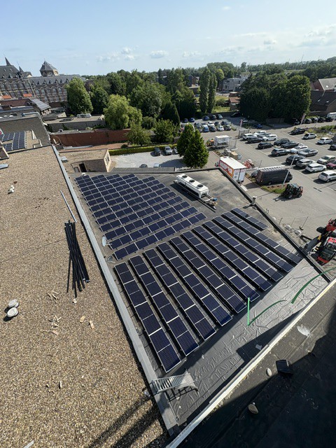 Zonnepanelen installatie